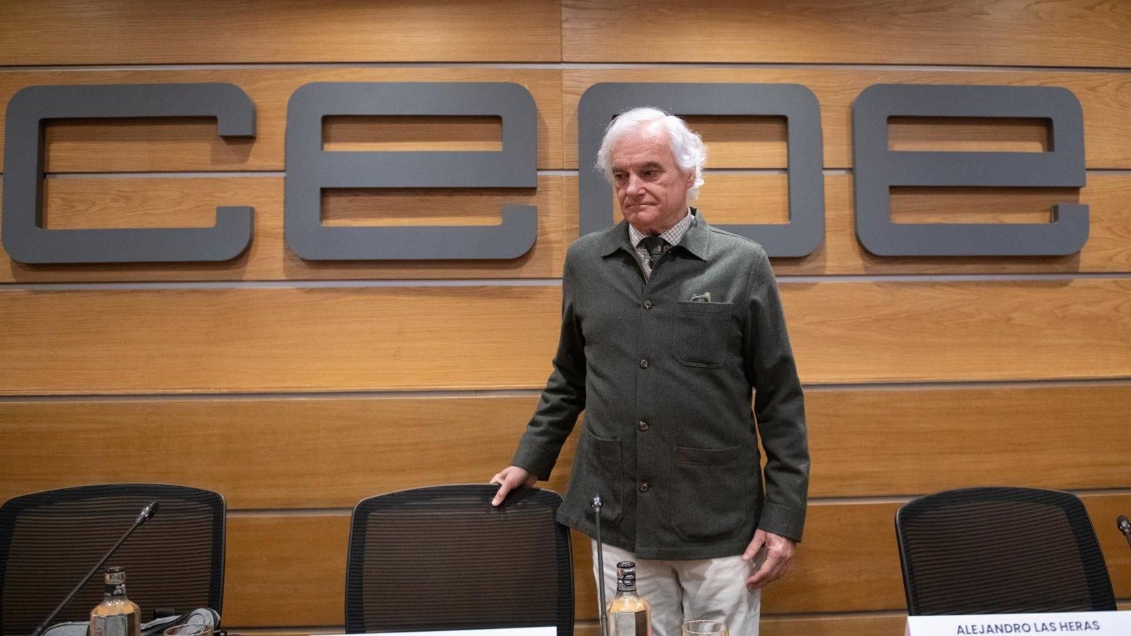 Los empresarios madrileños rechazan el Estatuto del Becario y critican que el Gobierno "criminalice" a los empresarios