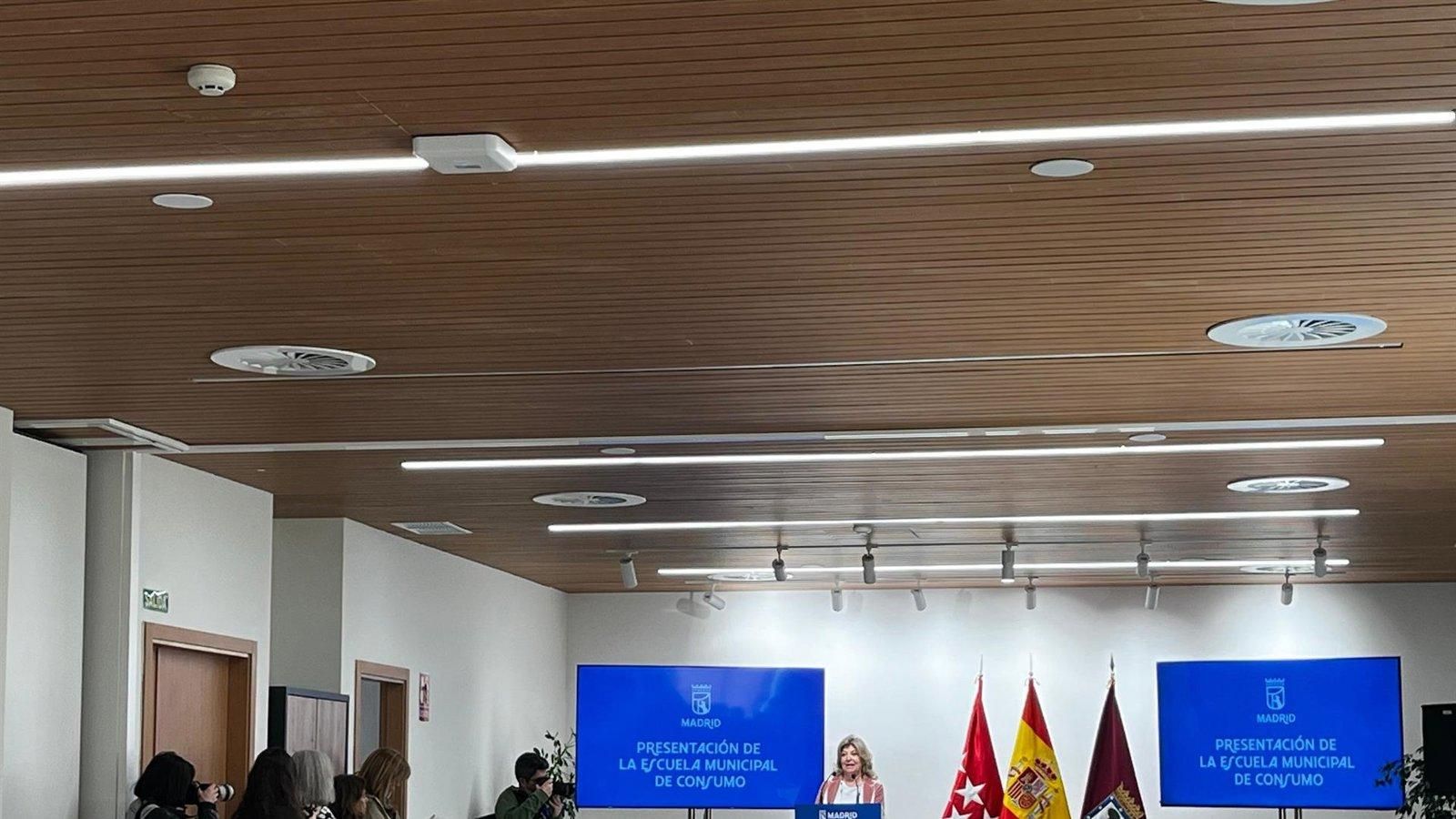 Madrid crea la Escuela Municipal de Consumo para formar a los ciudadanos frente a fraudes y nuevos hábitos digitales