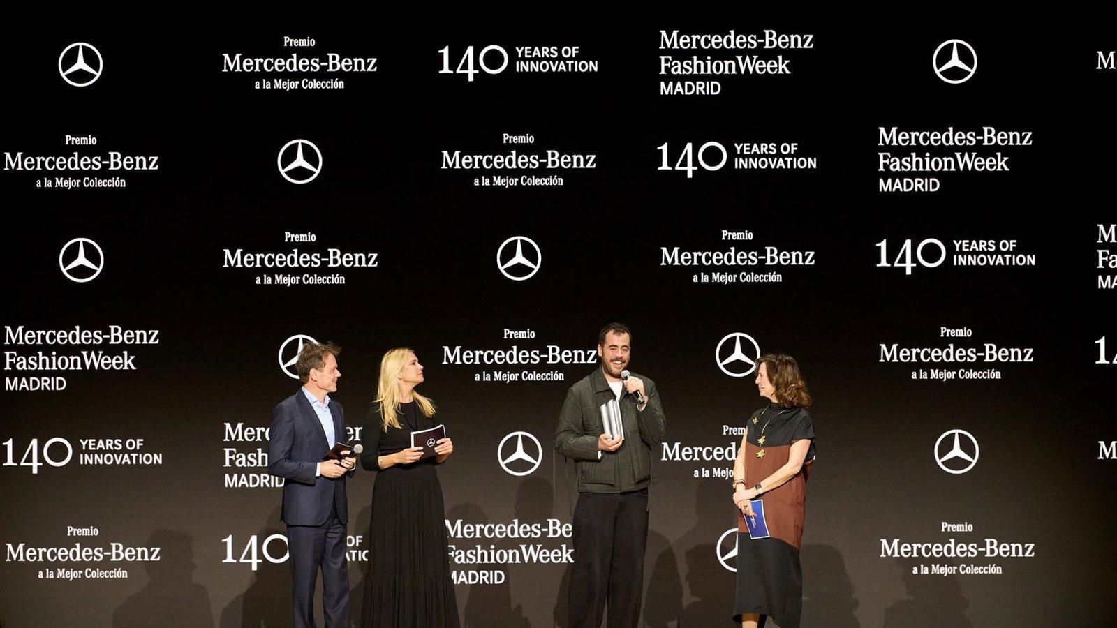 Mans triunfa en la Mercedes-Benz Fashion Week Madrid y lidera una noche de premios a la moda española