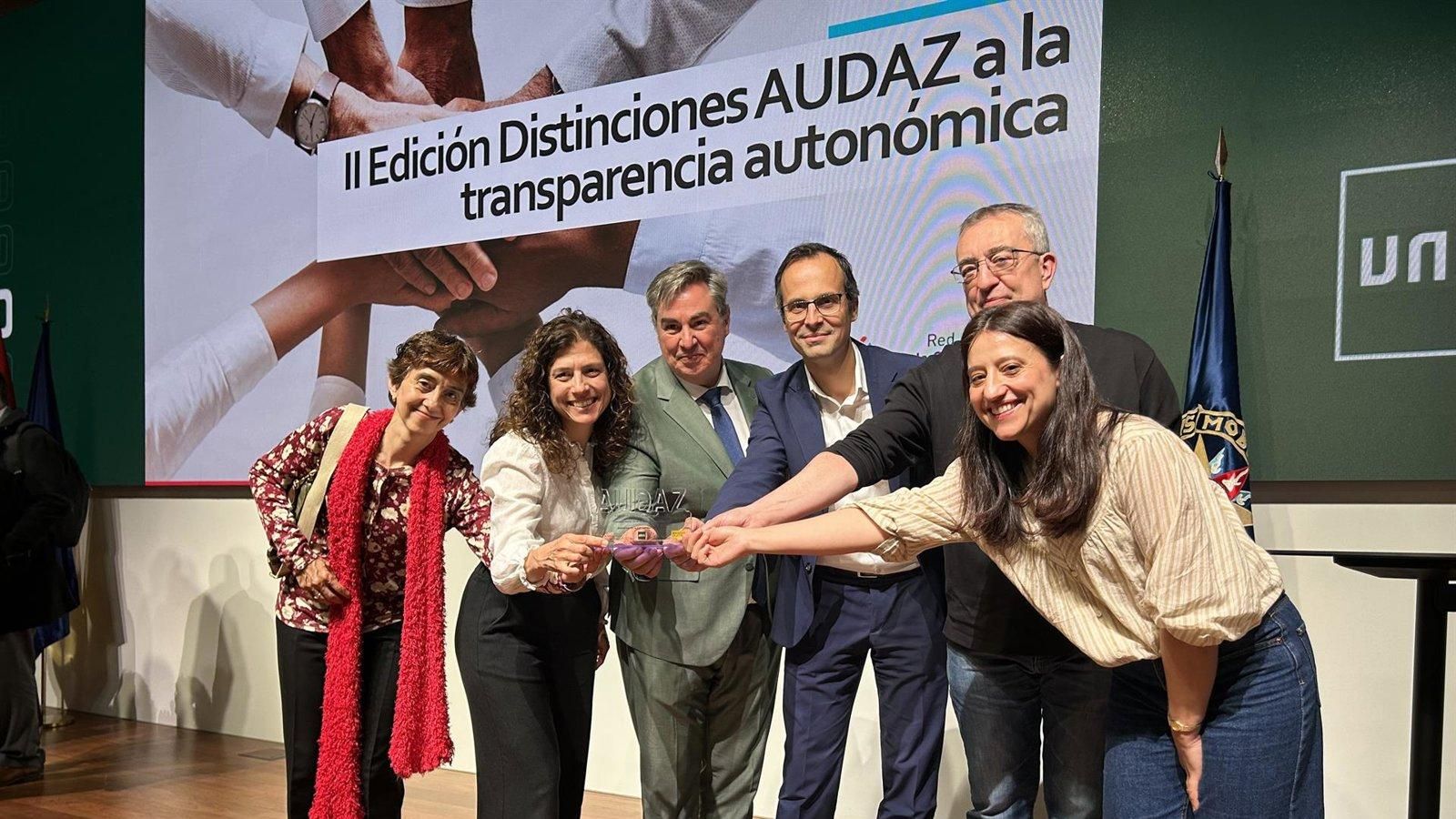 La Comunidad de Madrid recibe un premio por su labor en transparencia y acceso a la información pública