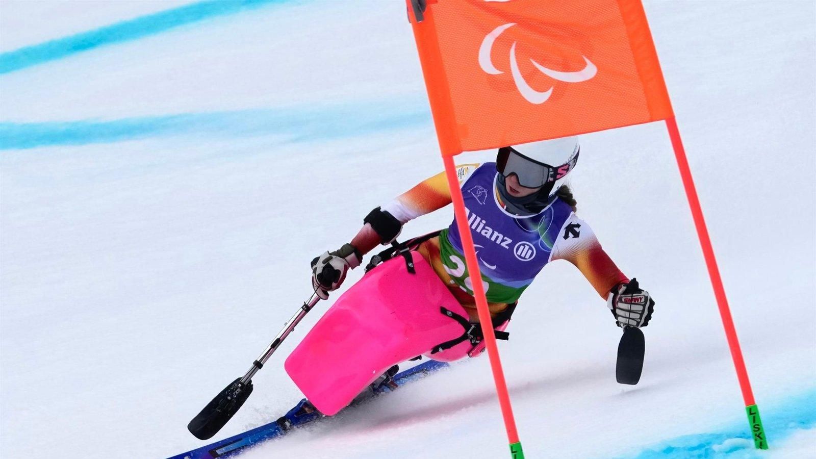 La esquiadora madrileña Audrey Pascual lidera el Super-G de la combinada en Milán-Cortina