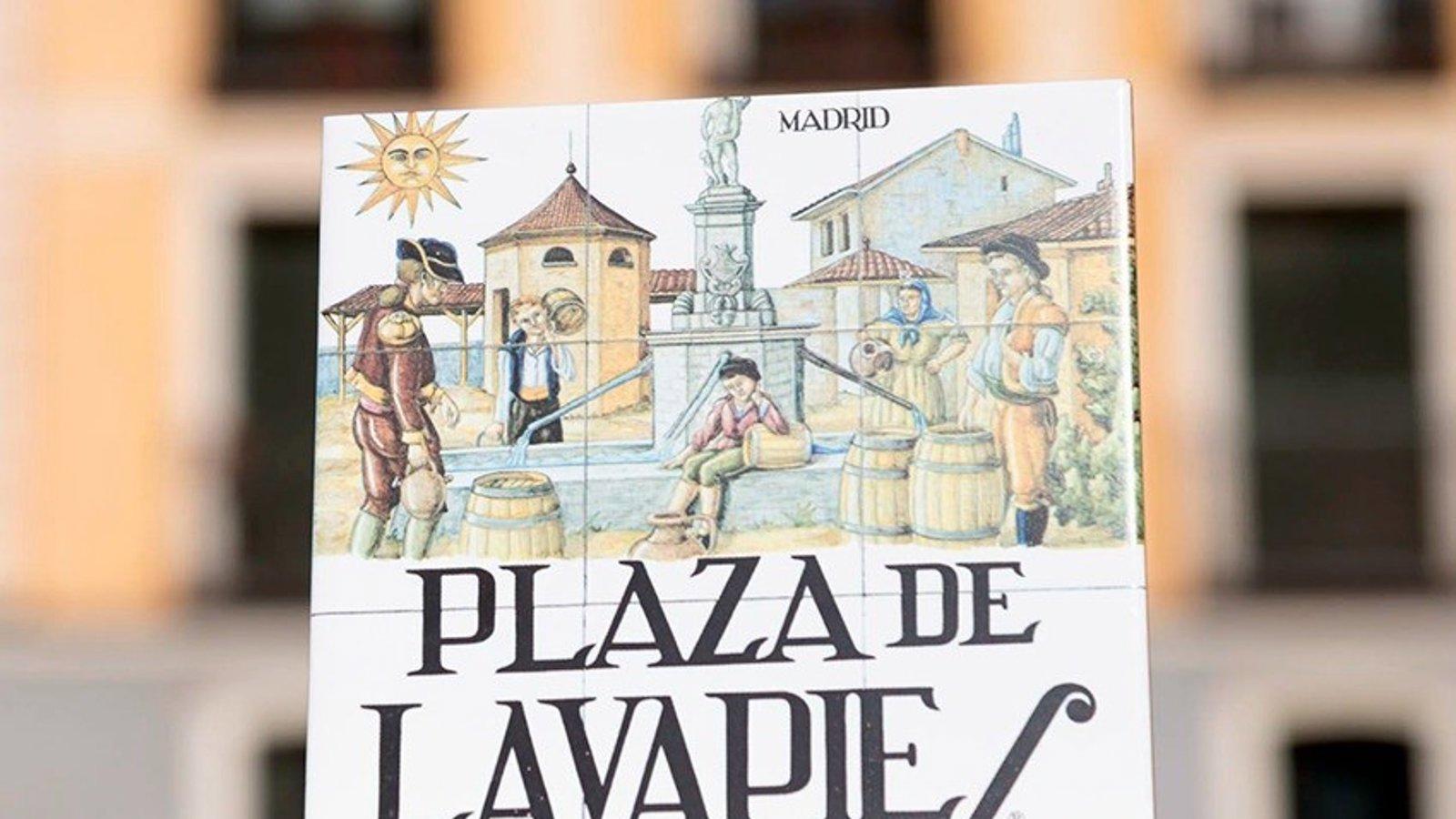 Lavapiés sale a la calle para dar la bienvenida a la primavera con comercio y cultura