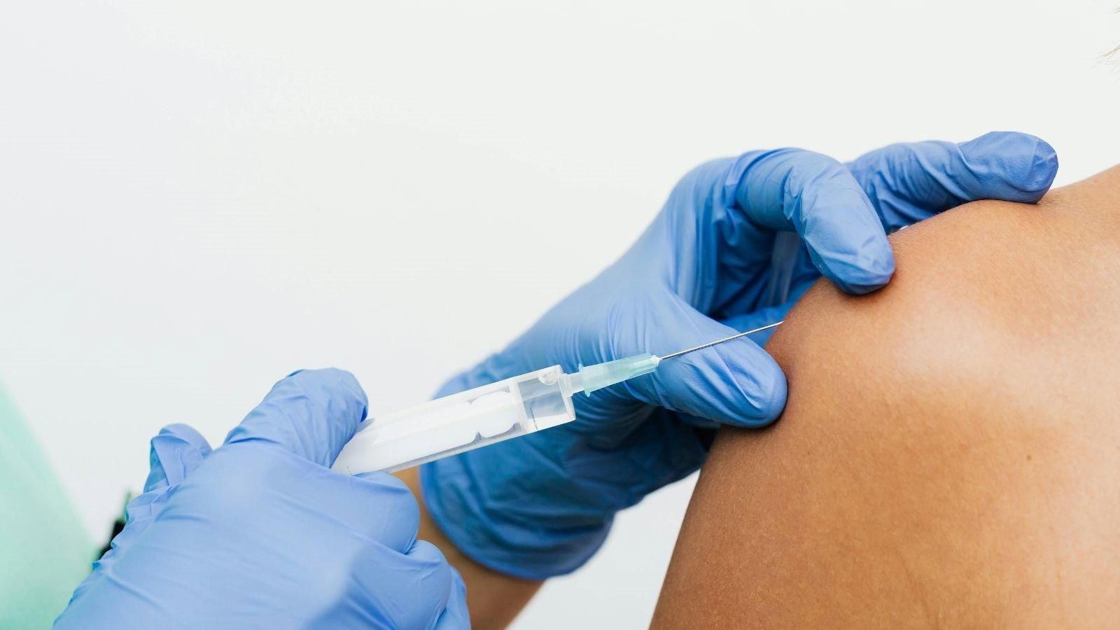 12,5 millones de inversión en vacunas contra el VRS para mayores de 80 años en Madrid