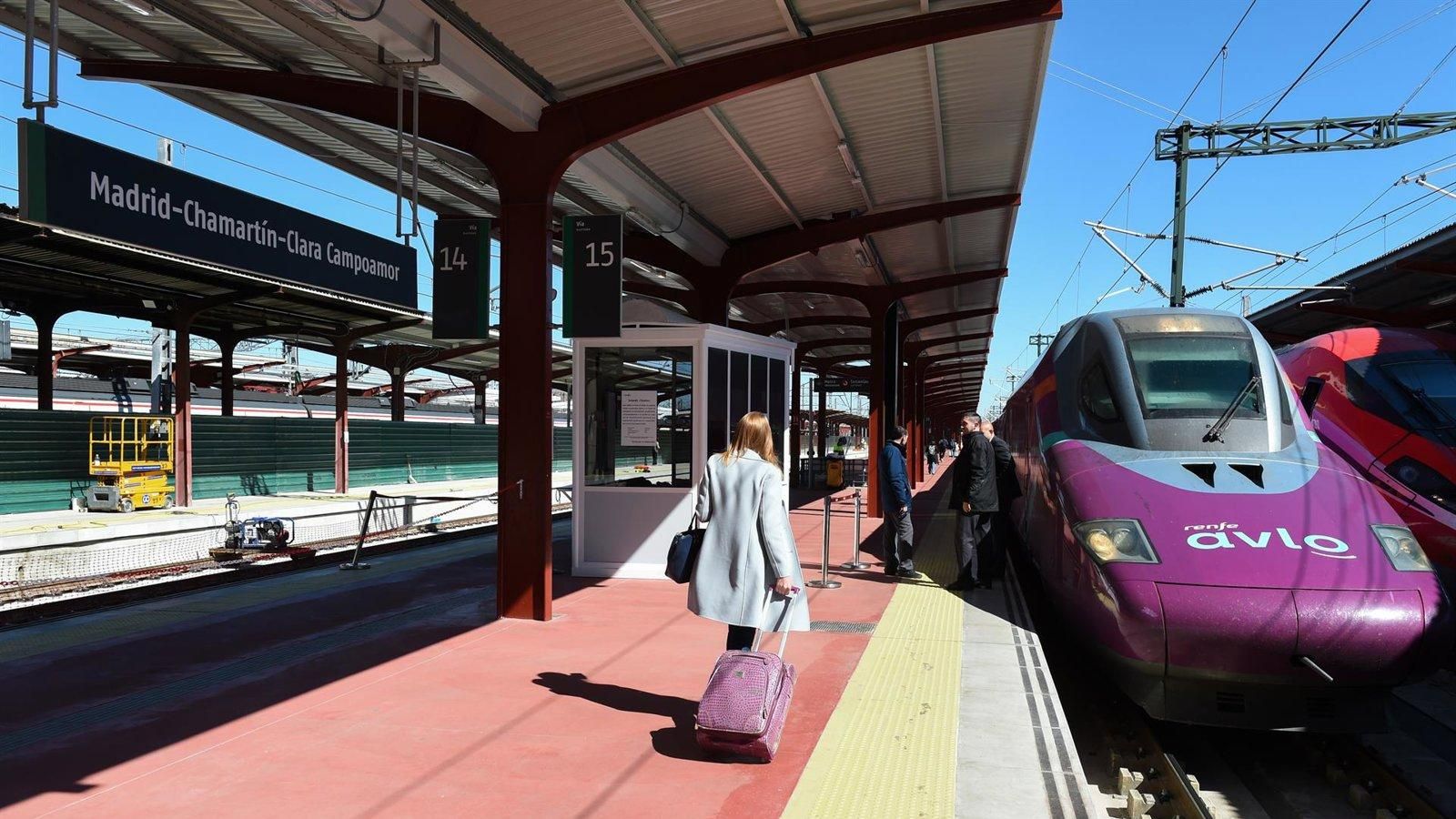 Renfe ofrece tres millones de plazas en Semana Santa y el autobús refuerza su oferta ante el aumento de viajeros