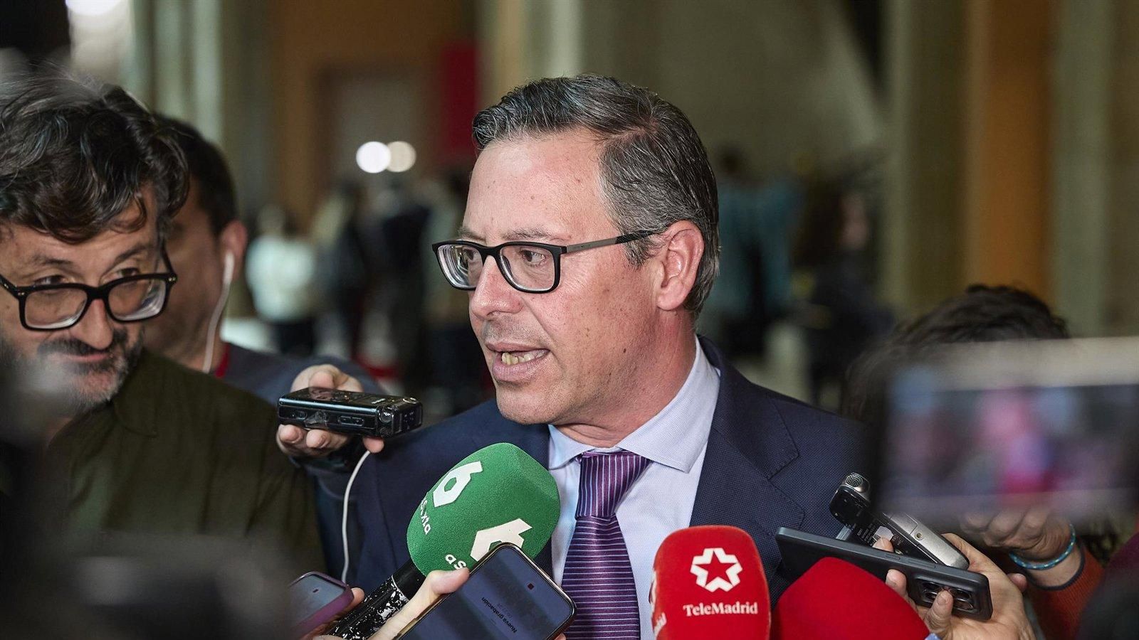 Serrano acusa a la izquierda de “agitar el odio” tras la denuncia de Vox contra un concejal socialista en Aranjuez