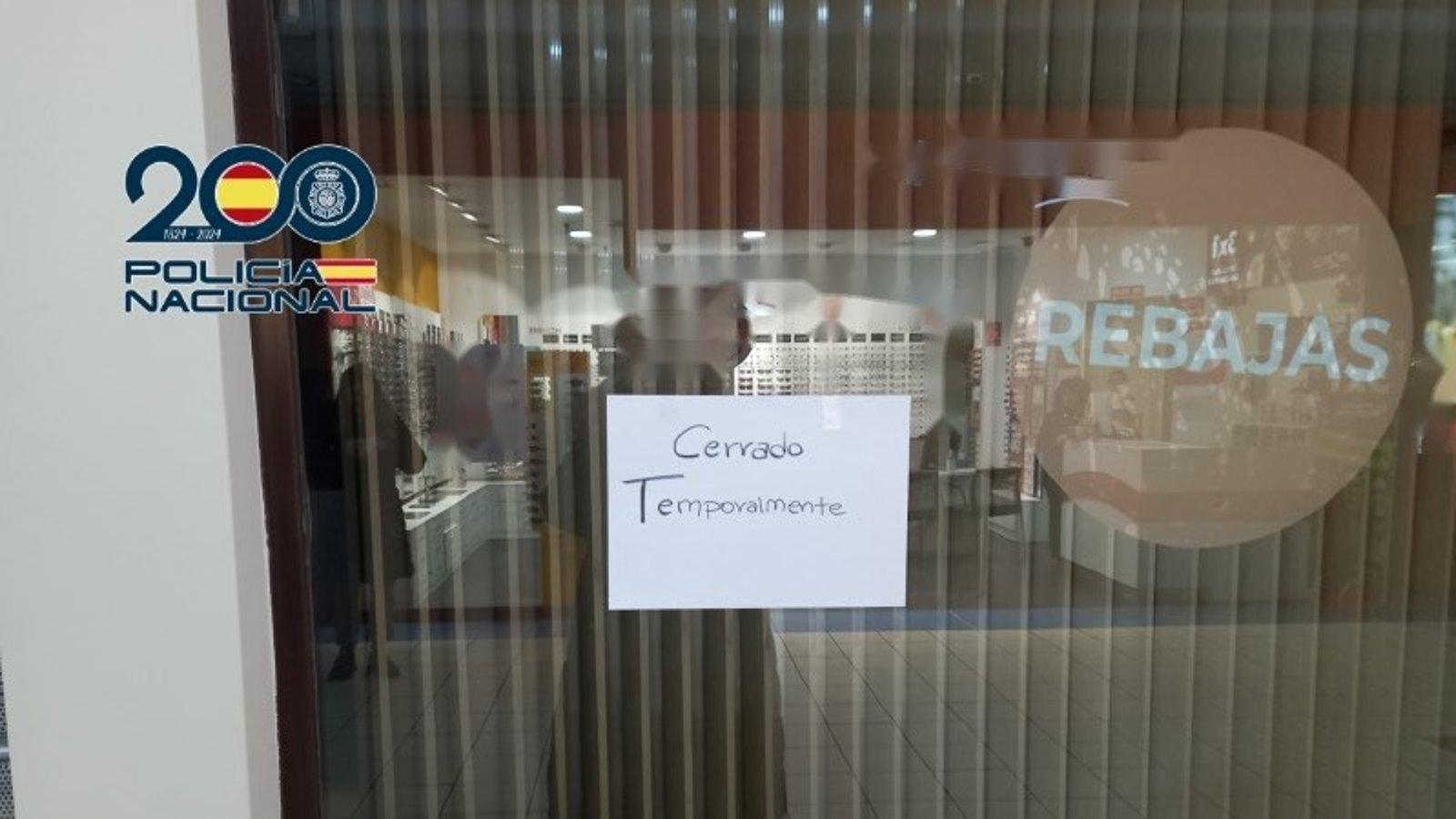 Detenida en San Blas la responsable de una clínica estética por estafar a más de 130 clientes