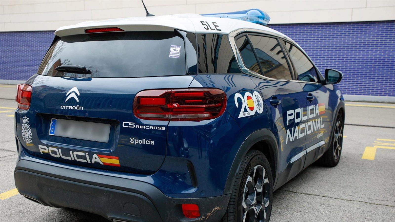 Detenidos dos falsos repartidores tras asaltar una vivienda en Hortaleza