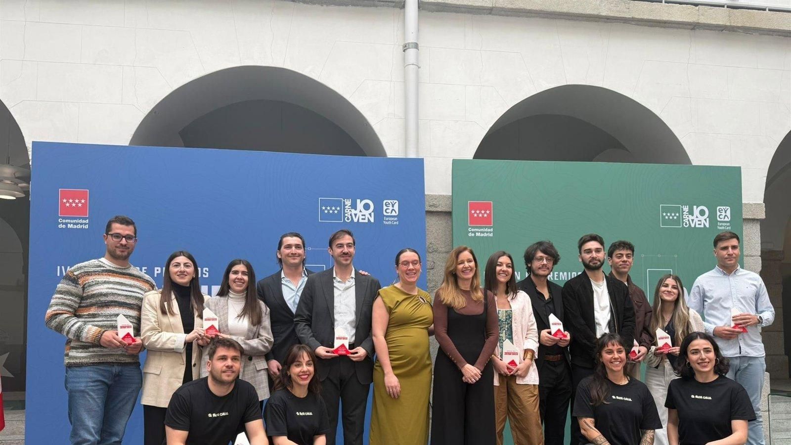El Gobierno regional premia a jóvenes emprendedores por sus proyectos innovadores