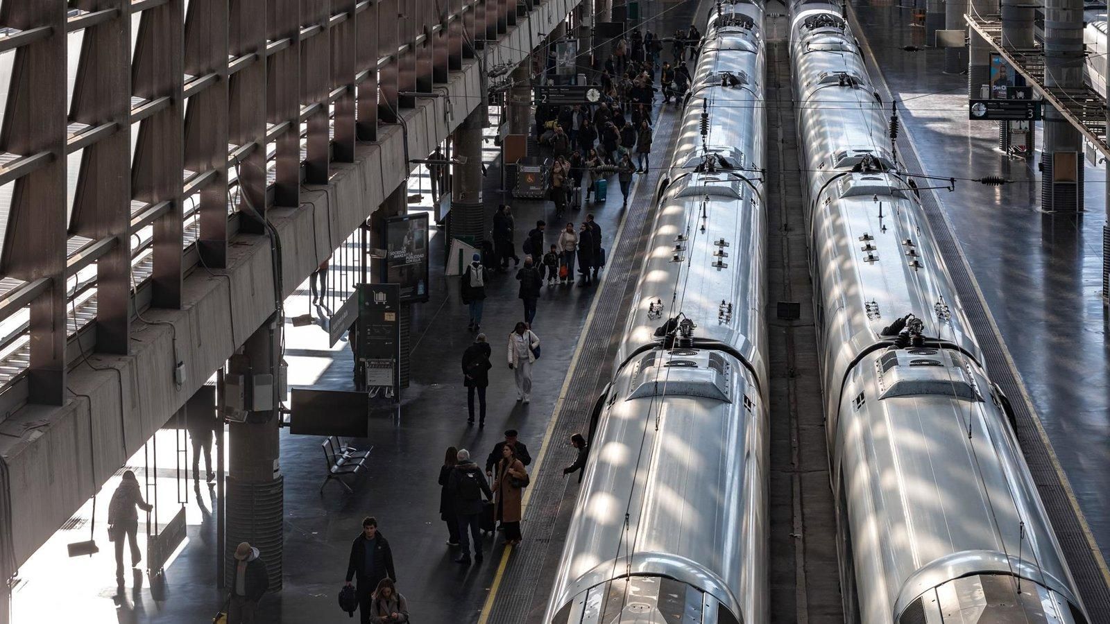 Renfe lanza una web para seguir en tiempo real la ubicación de los trenes de alta velocidad y larga distancia