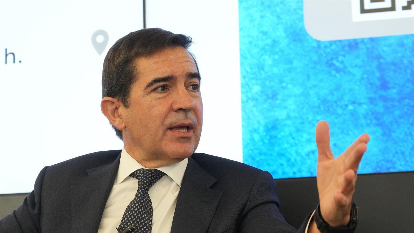 El presidente de BBVA ve un impacto “moderado” de la guerra si es corta y pide prudencia