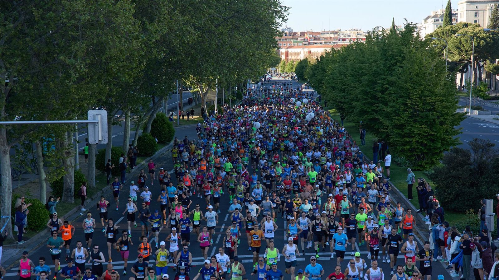 244 atendidos en el maratón Zurich Rock 'n' Roll de Madrid; un corredor grave por golpe de calor