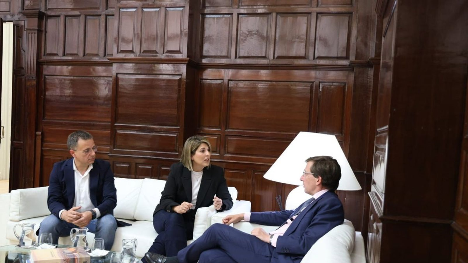 Almeida exige reabrir la línea directa Cartagena-Albacete-Madrid