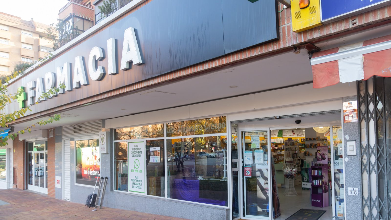 El Ayuntamiento de Tres Cantos activa una red de comercios para ayudar a menores