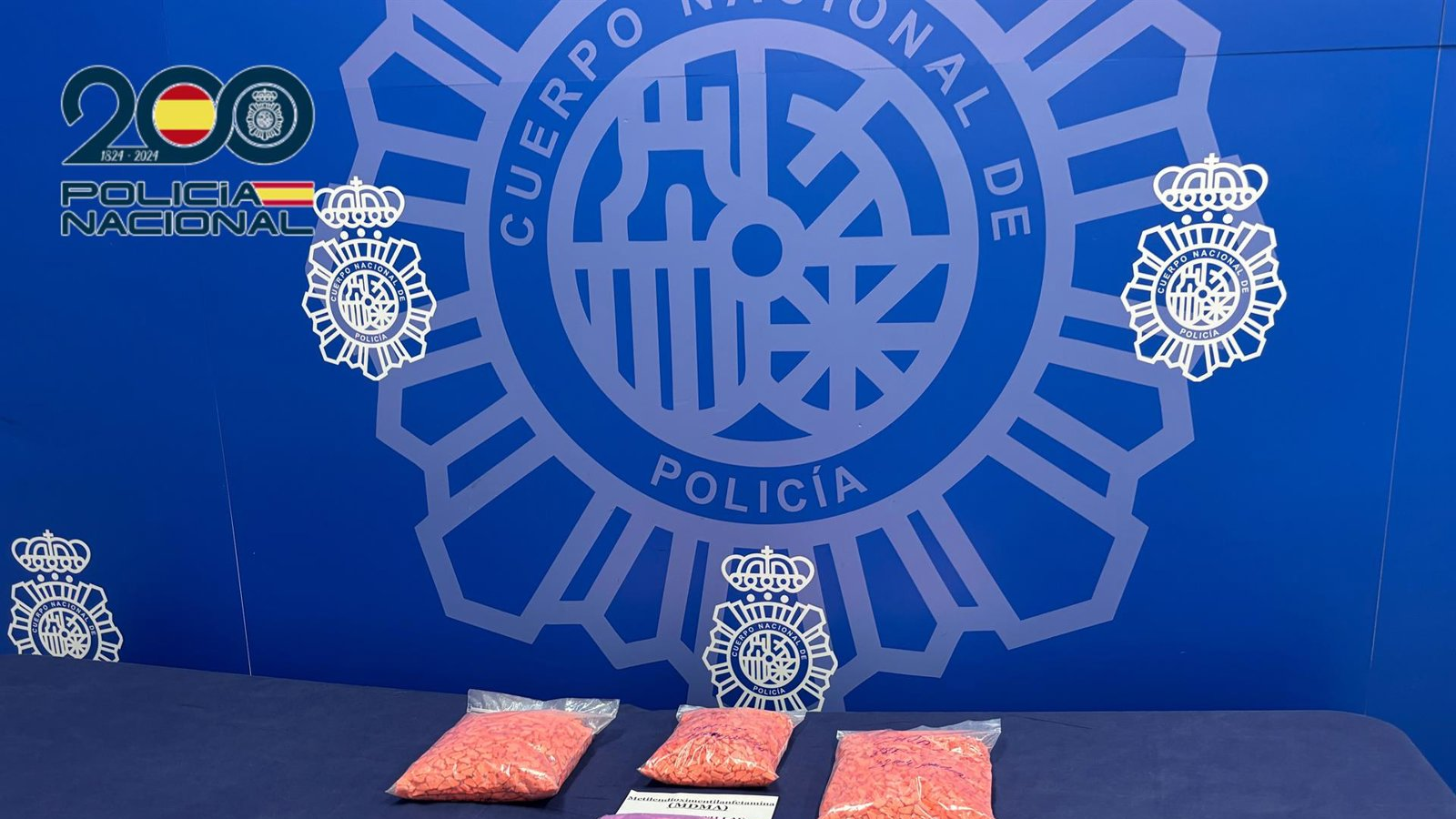 Detenidos en Madrid dos hombres por enviar al extranjero un juguete que ocultaba 5.000 pastillas de MDMA