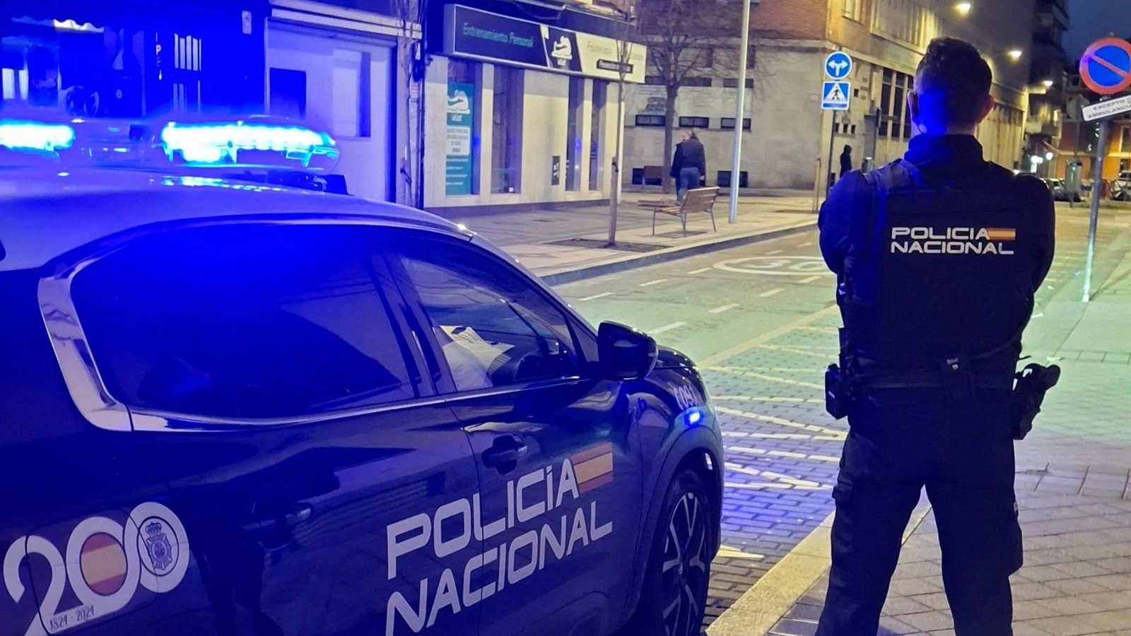 Tres hombres detenidos por vender cocaína y heroína en un narcopiso de San Cristóbal