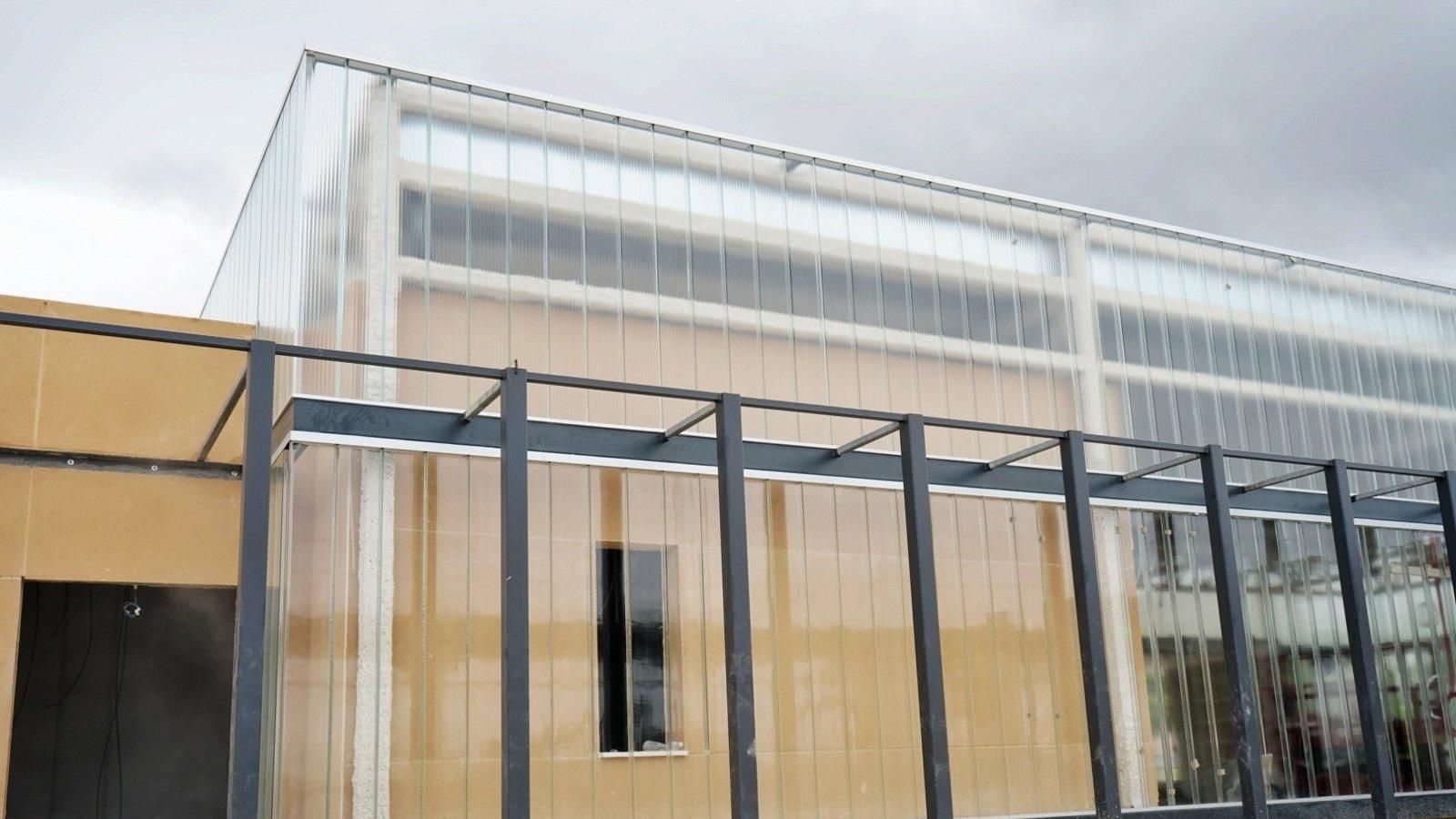 Adif completa la estructura y la cubierta de la nueva estación de Cercanías La Tenería en Pinto