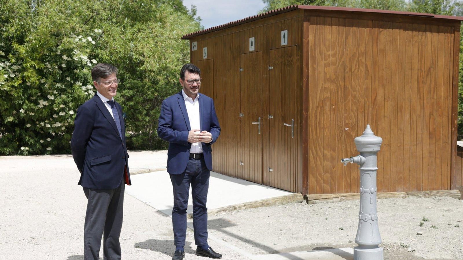 El parque de La Gavia estrena aseos, fuentes y aparcabicis