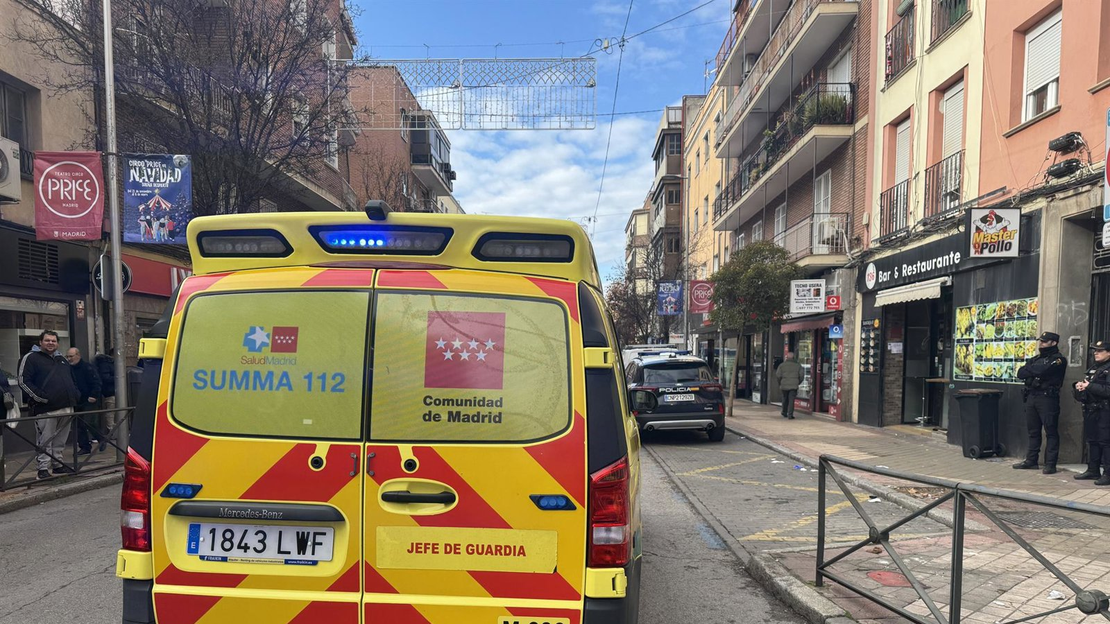 Un menor de 13 años, grave, tras ser atropellado por un turismo en un paso de peatones de la avenida Julio Fuentes en Boadilla del Monte