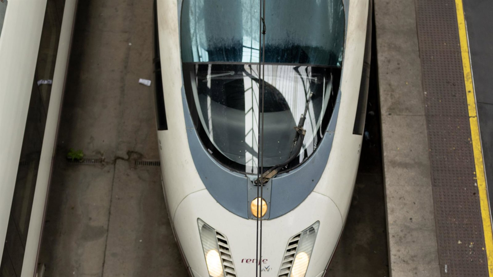 Retrasos en AVE y larga distancia por incidencias en Atocha y Puertollano