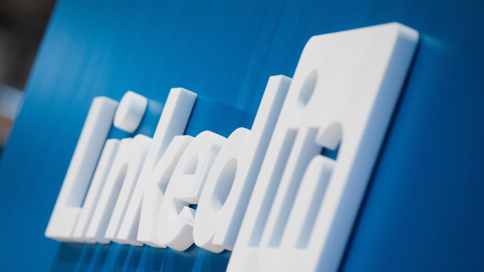 Una investigación señala a LinkedIn por espionaje digital