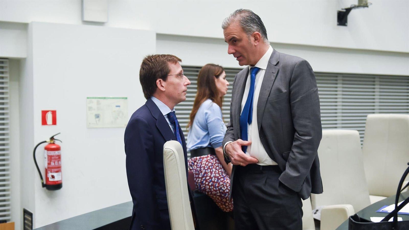 Cibeles activa el expediente para decidir el futuro de Ortega Smith, Toscano y Ansaldo