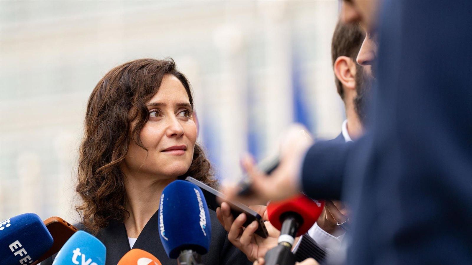 Ayuso defiende al alcalde de Móstoles y denuncia su "profunda desigualdad"