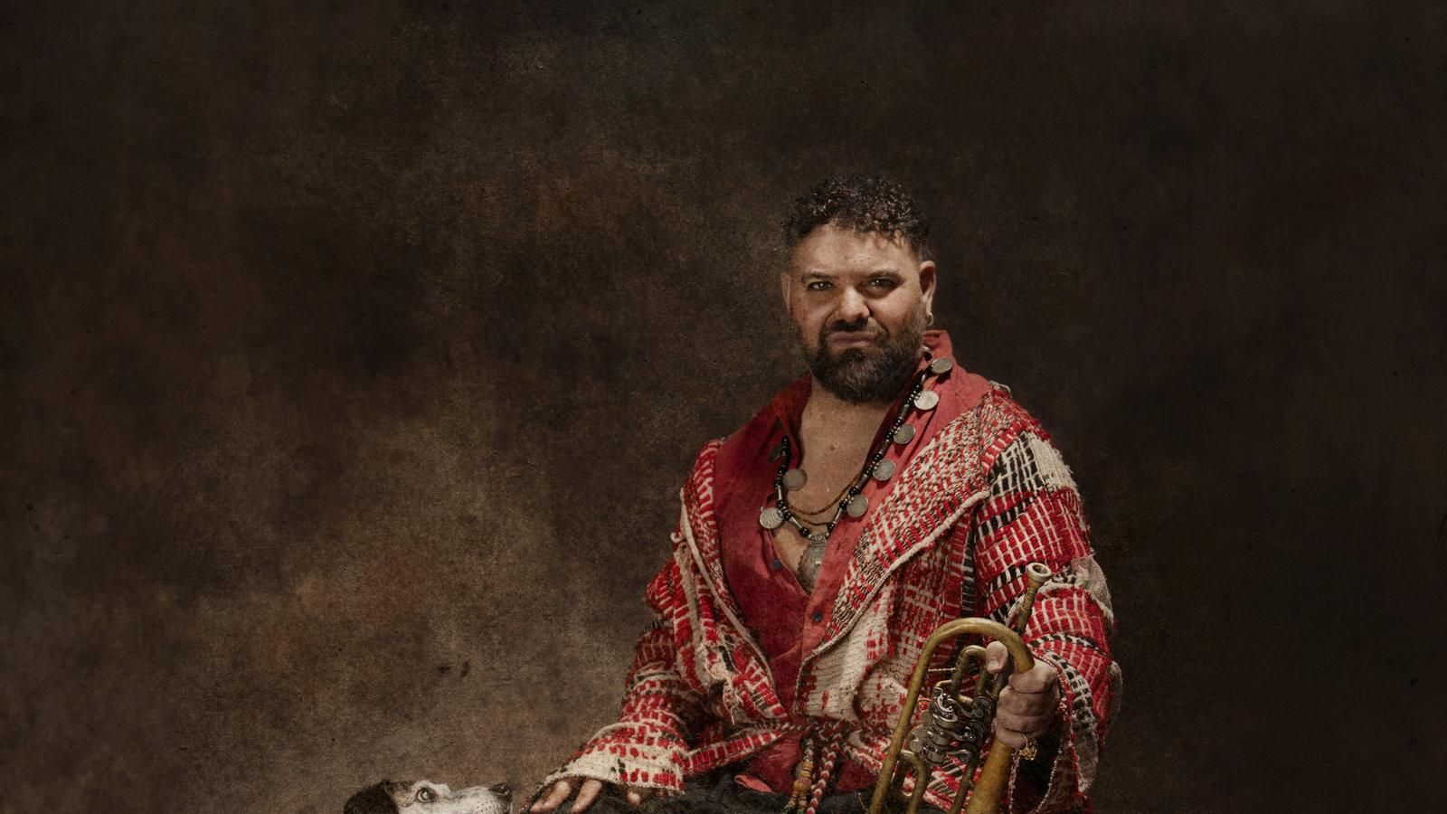 Abraham Cupeiro lleva a Teatros del Canal 'Loira', un viaje musical con instrumentos olvidados