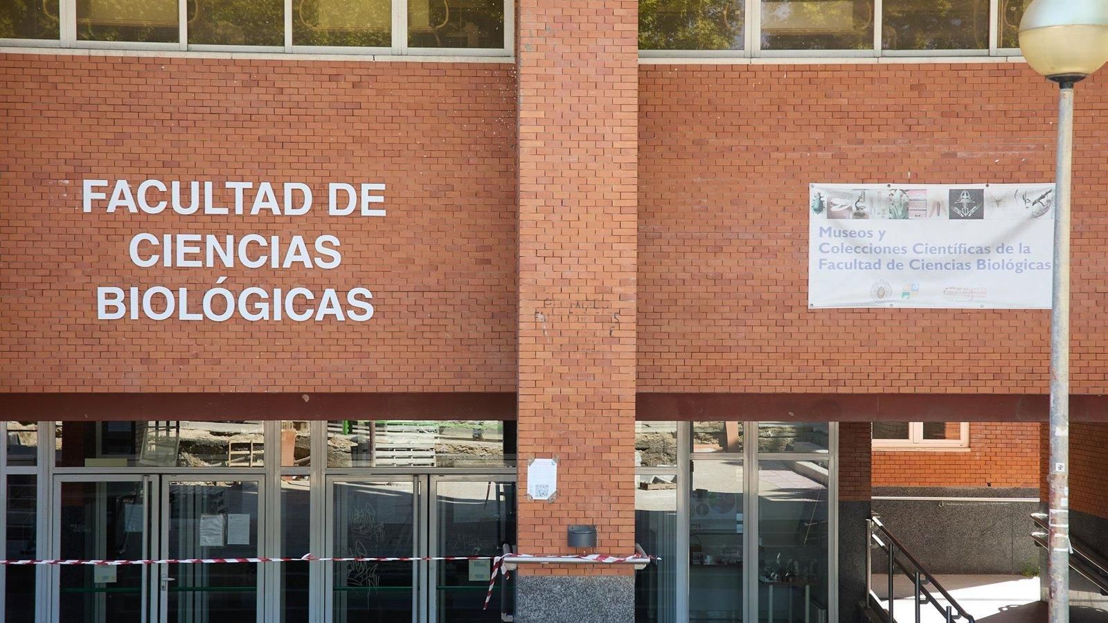 La Universidad Complutense celebra diez años de MicroMundo con la vista puesta en nuevos antibióticos