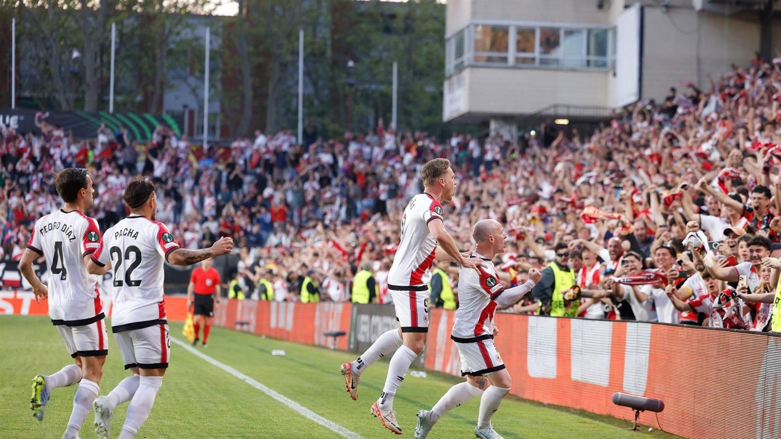 El Rayo busca en Atenas unas semifinales históricas