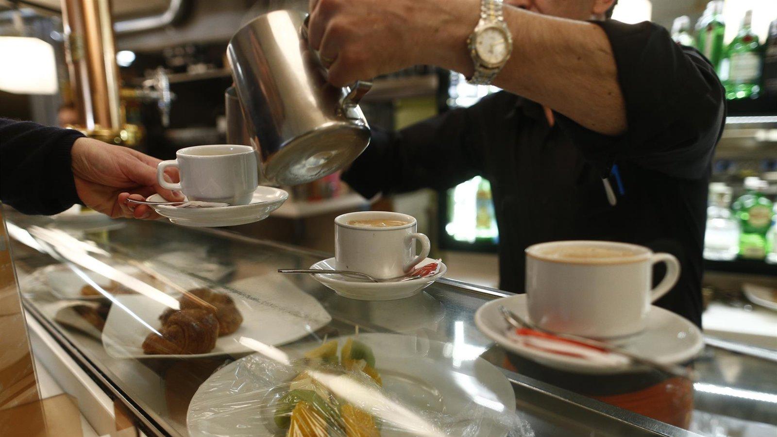 Empresarios alertan de pérdidas millonarias por la avería de agua en el Corredor del Henares