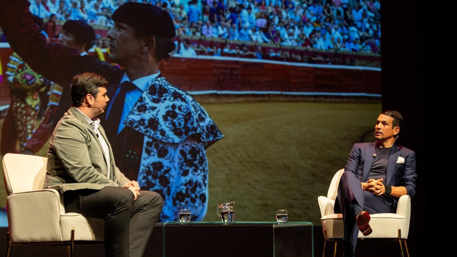 El Ayuntamiento de Pozuelo celebra una nueva edición de Diálogos Taurinos con José María Manzanares