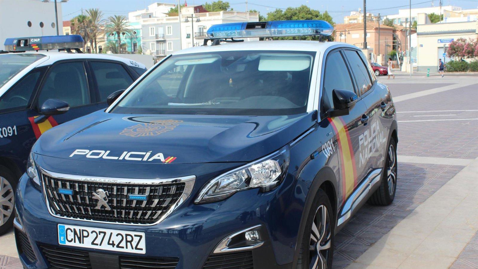 Intervenidas armas y barras de hierro a ultras en Sevilla antes de la final de Copa