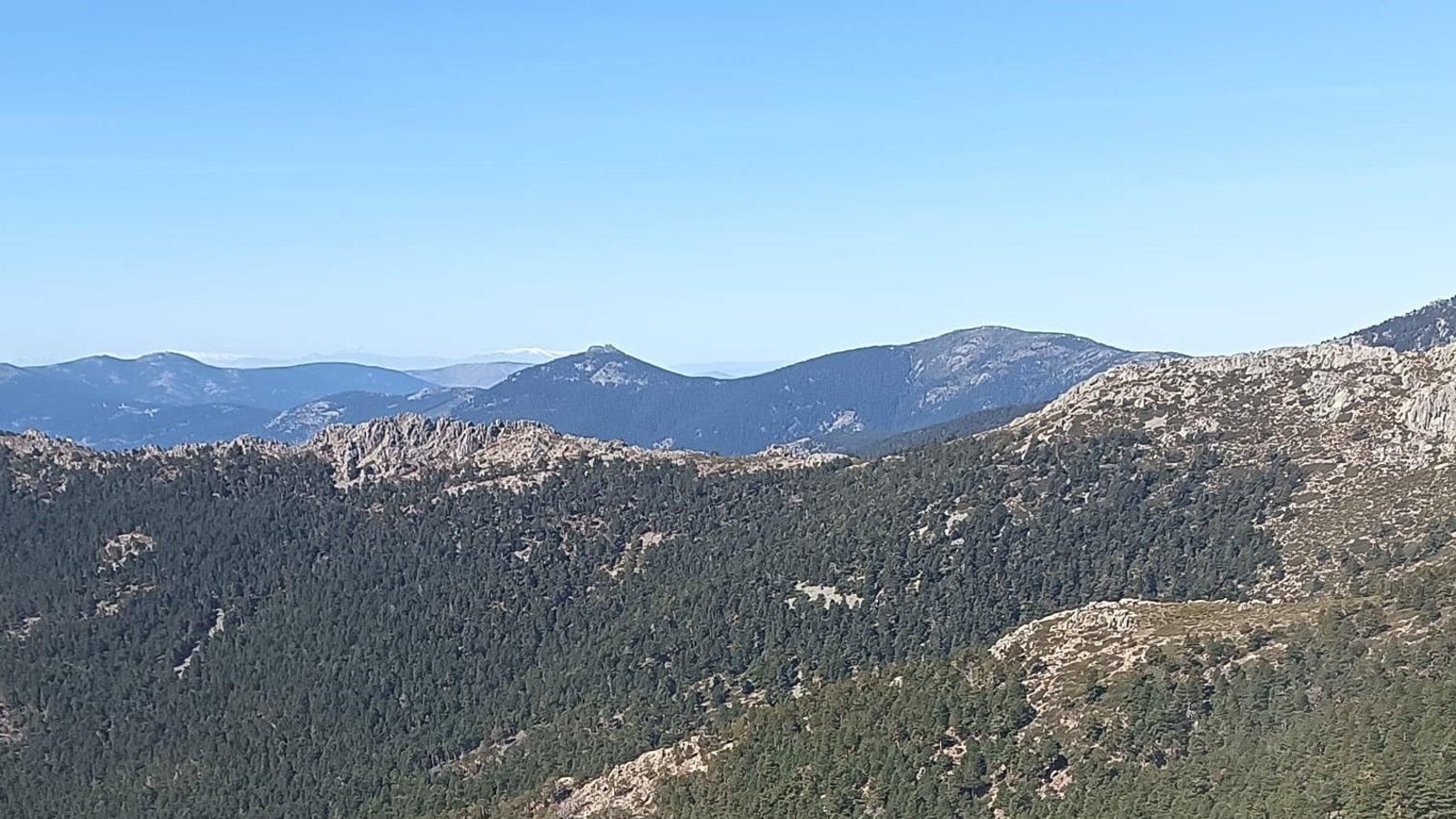 Rescatados cuatro senderistas tras sufrir caídas en la sierra de Madrid