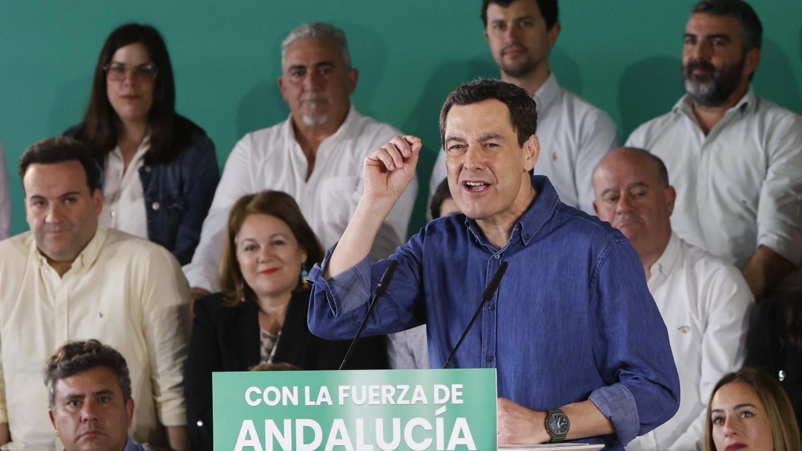 Moreno rechaza el "bulo de las privatizaciones" y acusa a Montero de querer "freír a impuestos" Andalucía