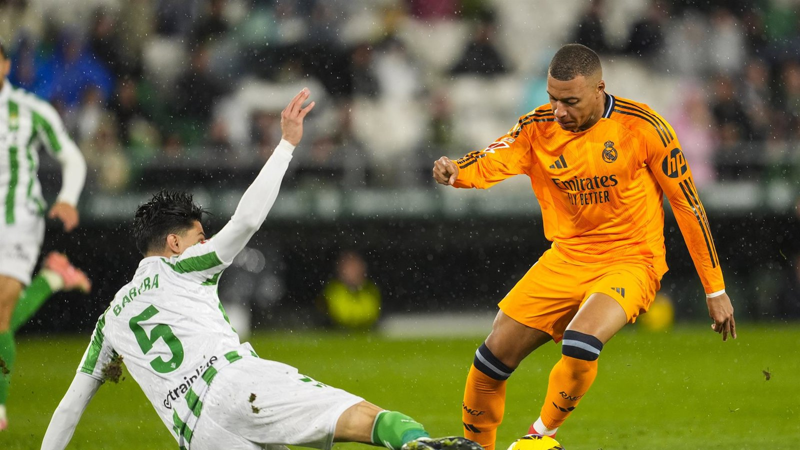 El Real Madrid visita a un Betis exigente en La Cartuja