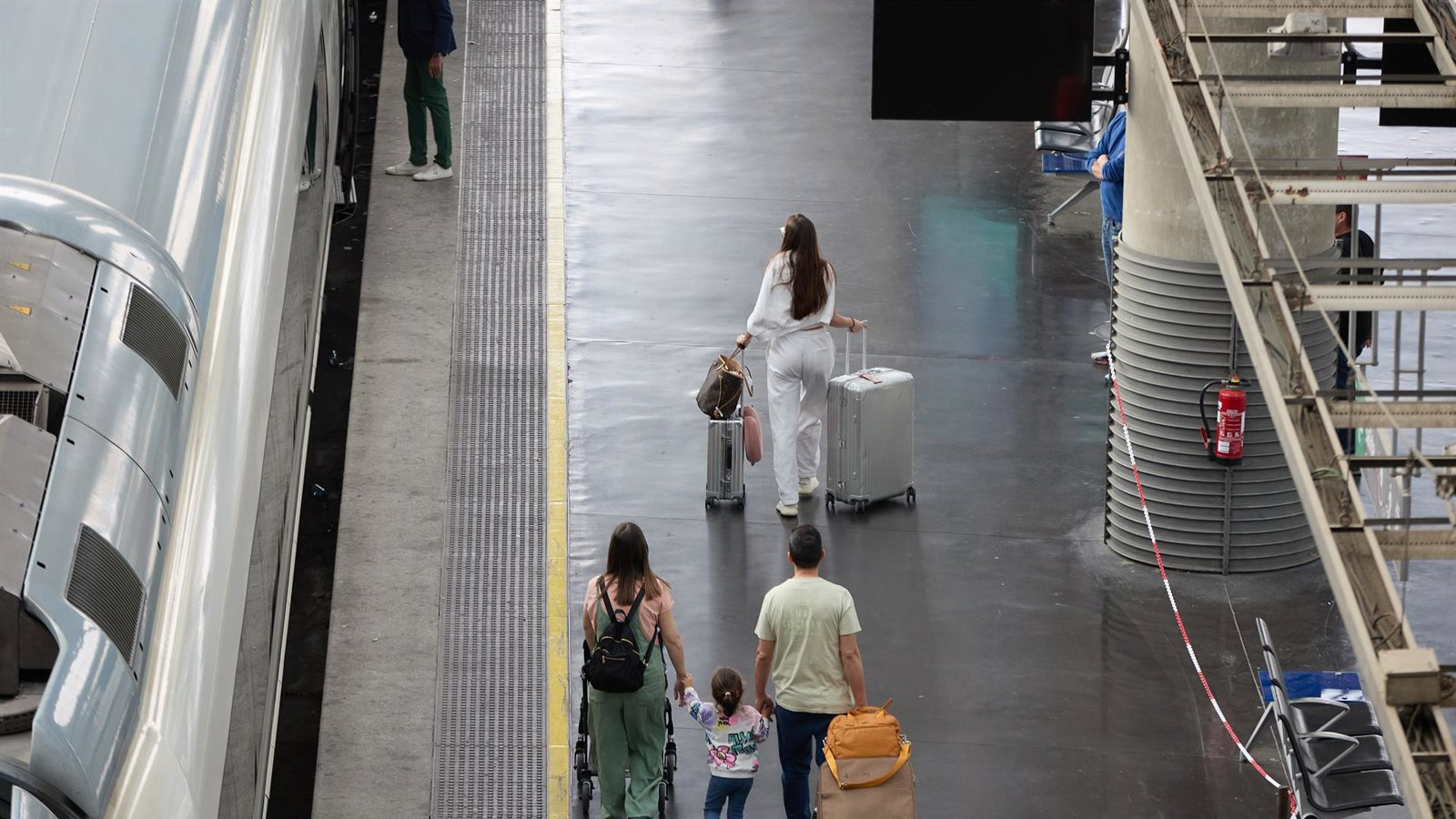 Renfe oferta más de un millón de plazas para el puente de mayo