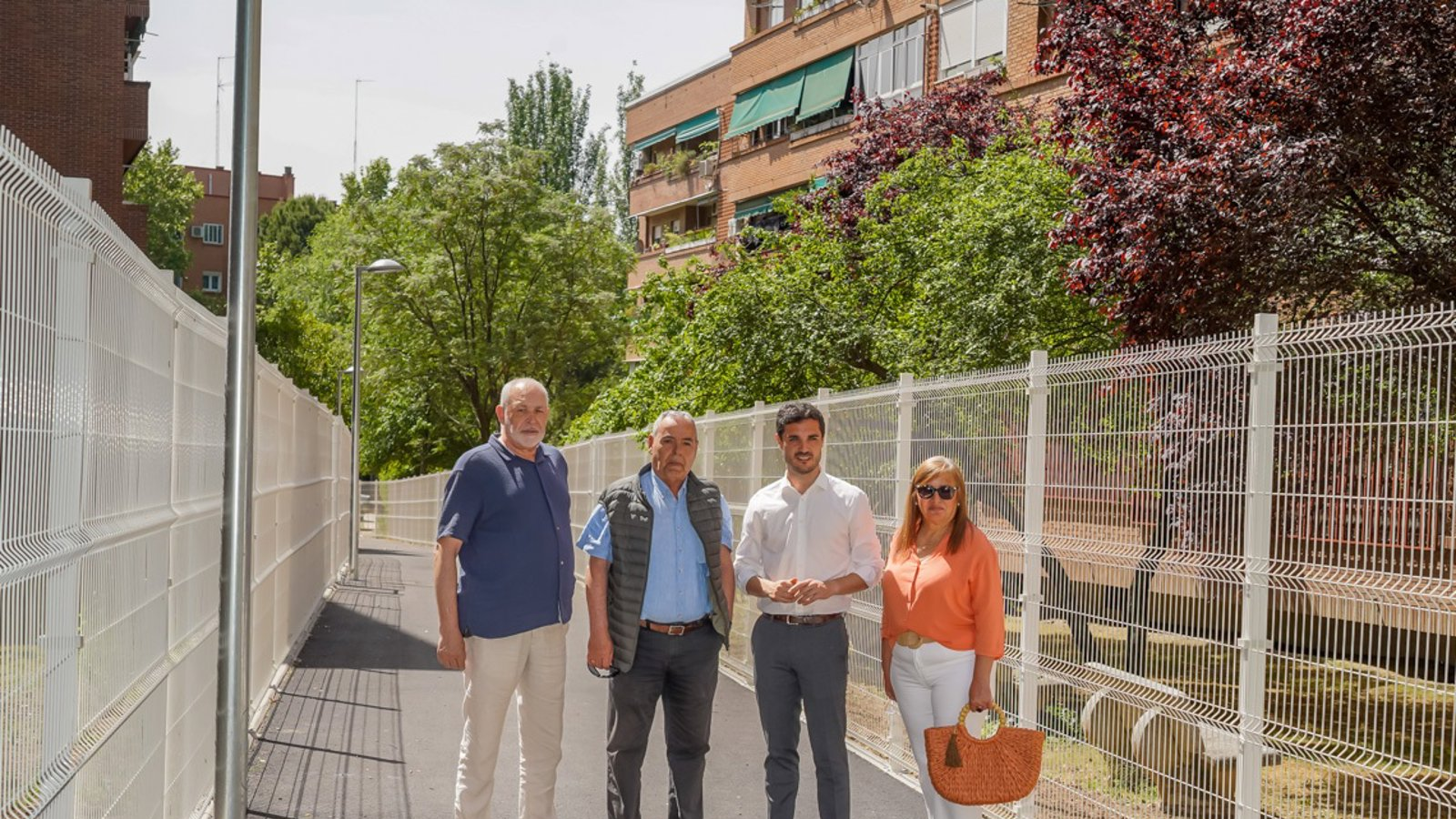 Torrejón crea dos pasos de emergencia en las calles Encina y Zarza