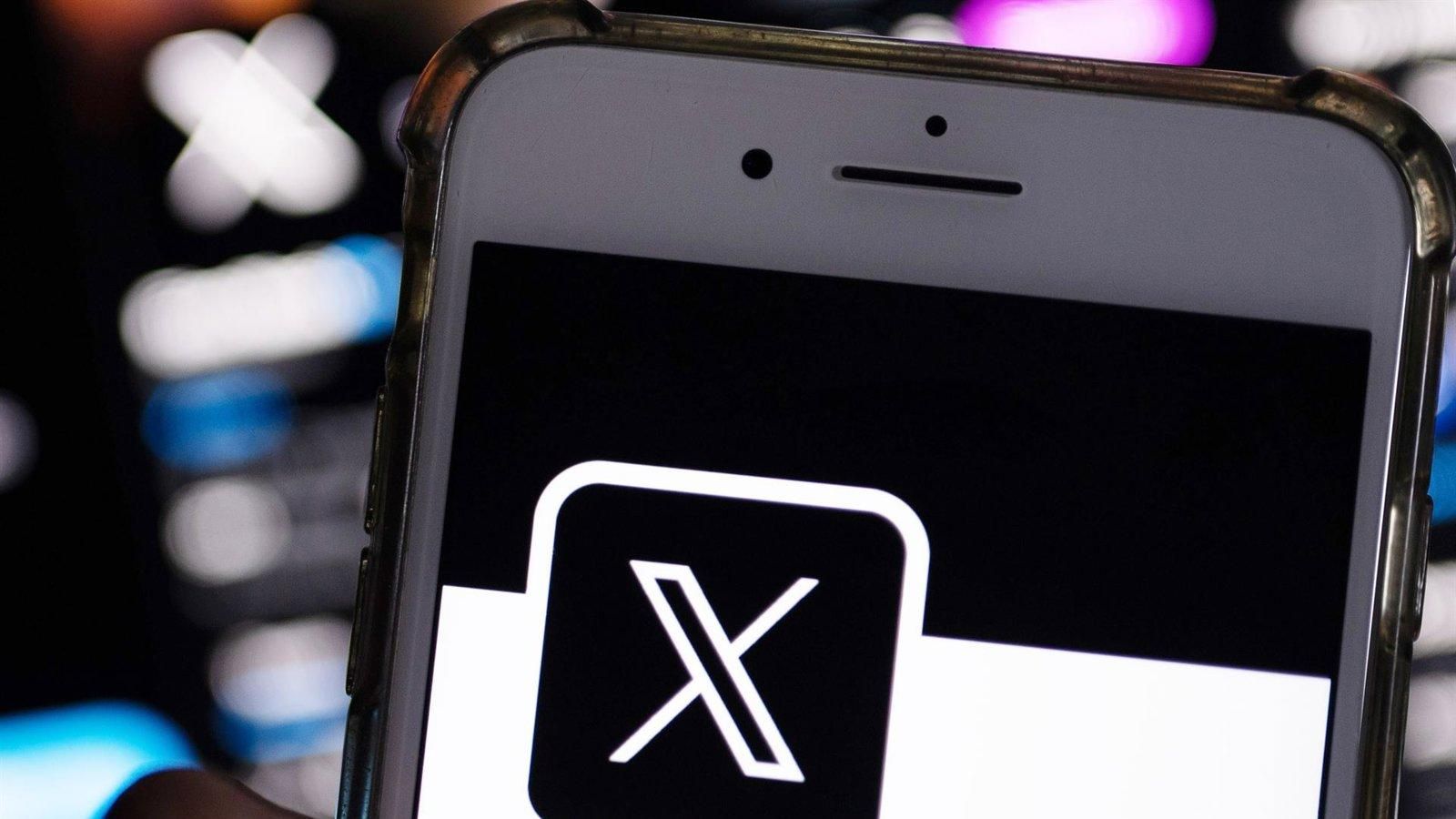 X penaliza a creadores que abusan de clickbait y reposts