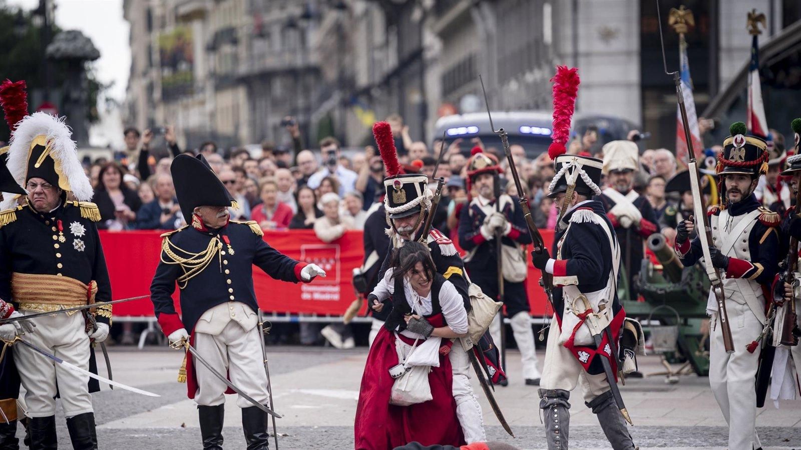 Más de 80.000 personas participaron en los actos del 2 de Mayo en Madrid