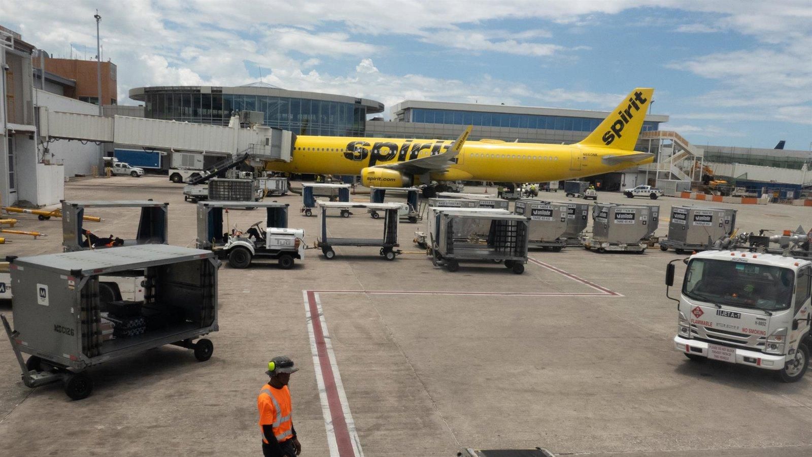 Cierra Spirit Airlines y cancela todos sus vuelos tras fracasar su rescate