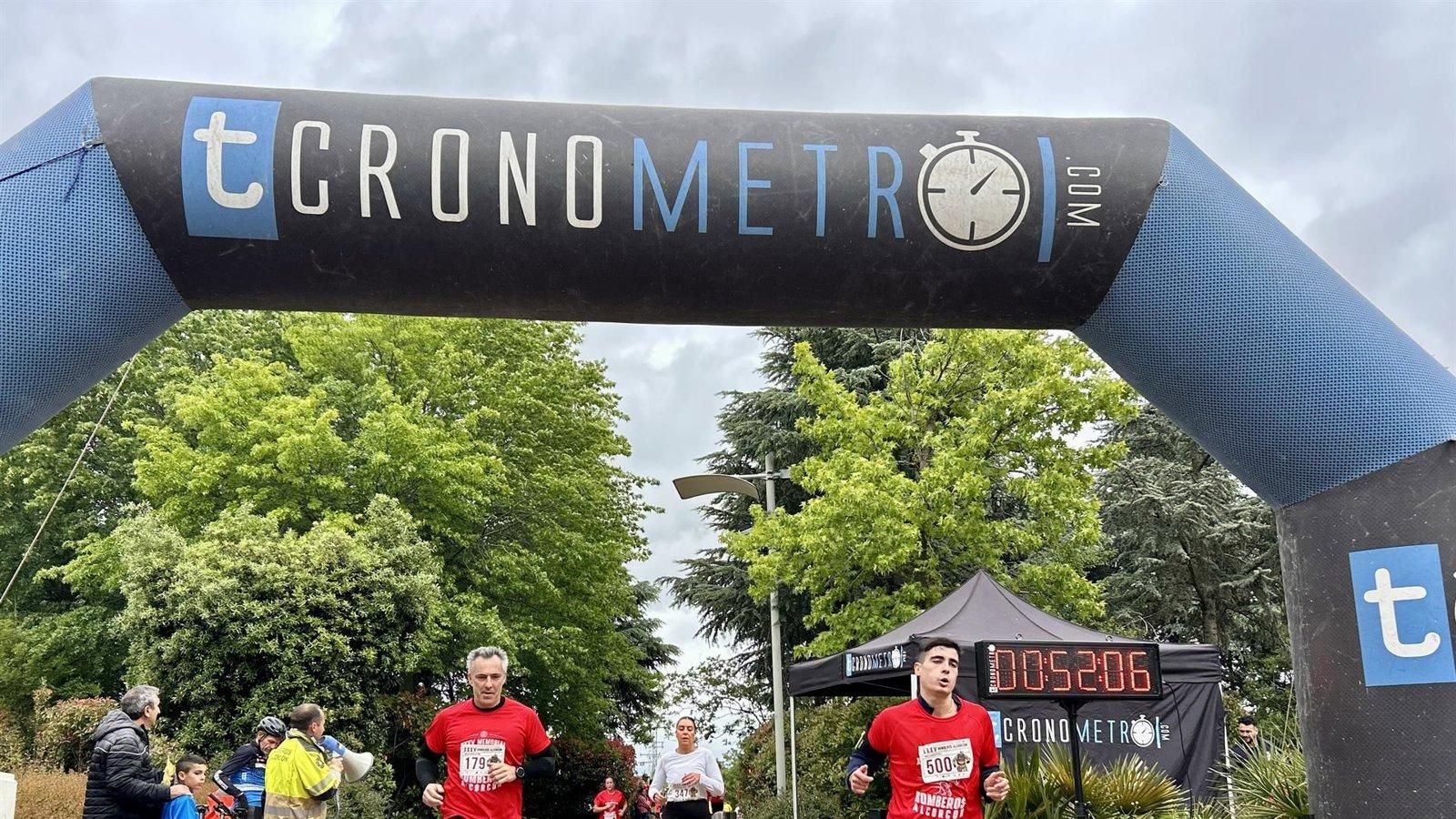 Alcorcón homenajea a los bomberos fallecidos en su XXXV carrera memorial