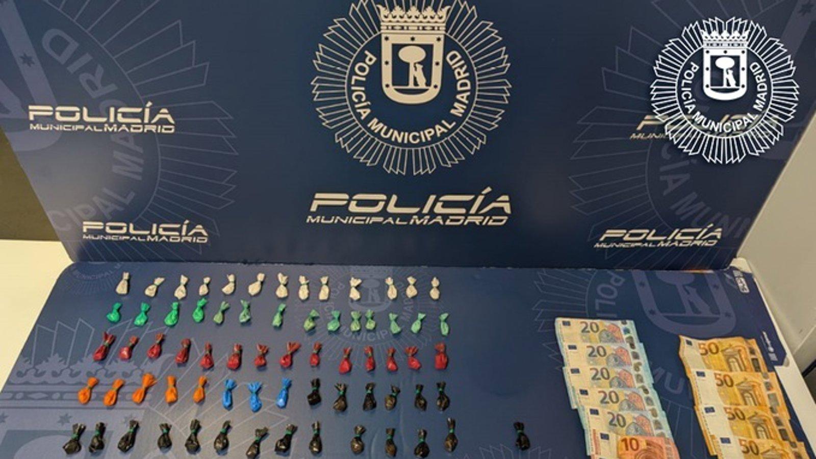 Detienen en el distrito de Salamanca a dos personas con 69 envoltorios de droga