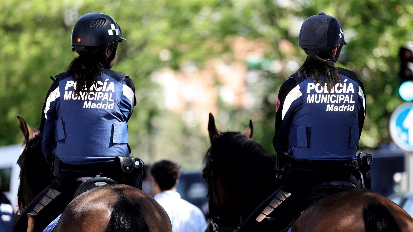 Detenidos seis presuntos Latin King por agredir y robar a un joven en San Isidro