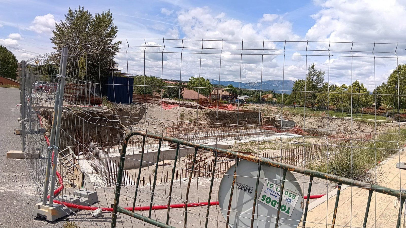 Por Galapagar denuncia inseguridad en las obras del centro de Servicios Sociales