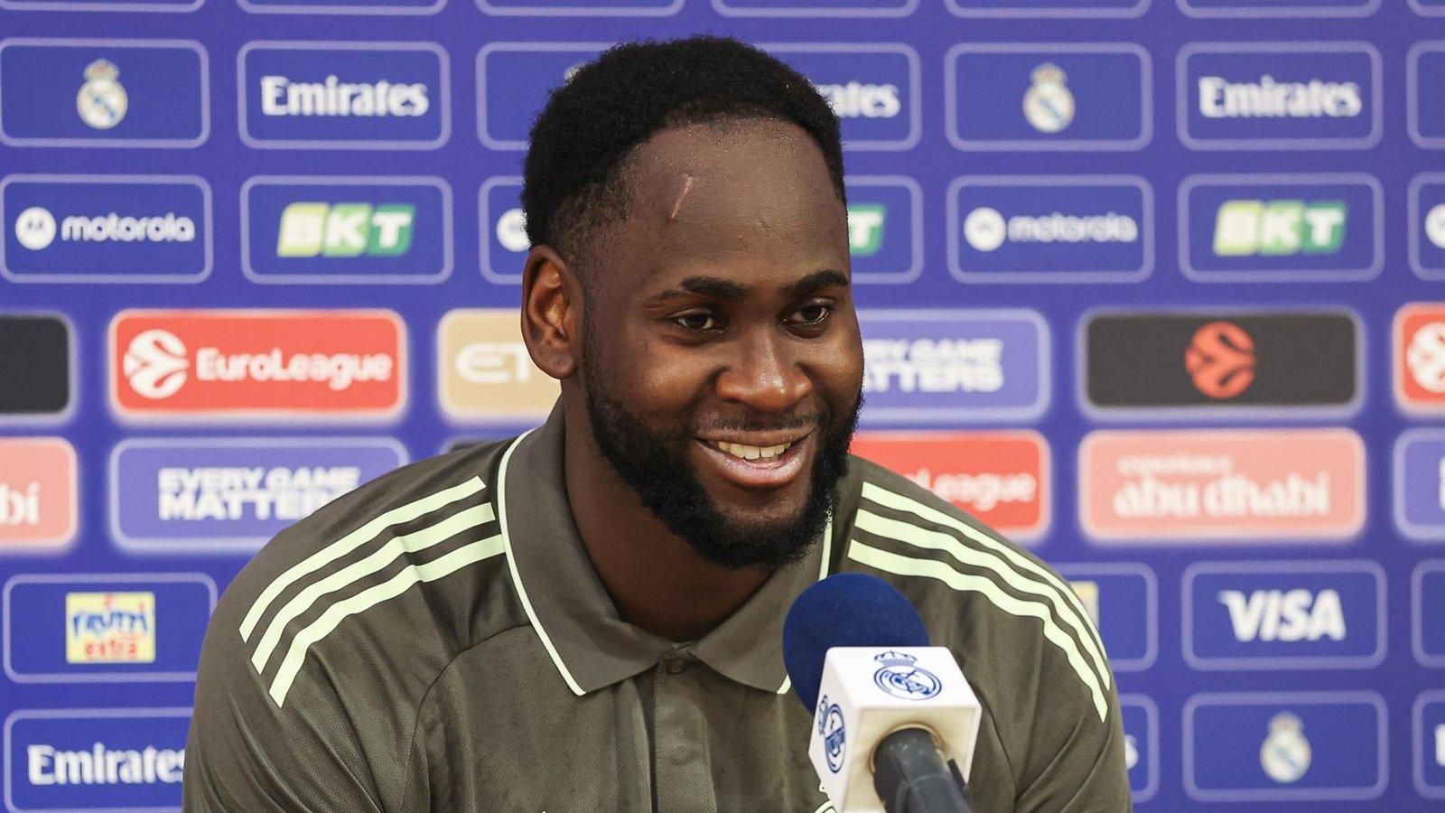 Garuba gana peso en el Real Madrid por las bajas de Tavares y Len