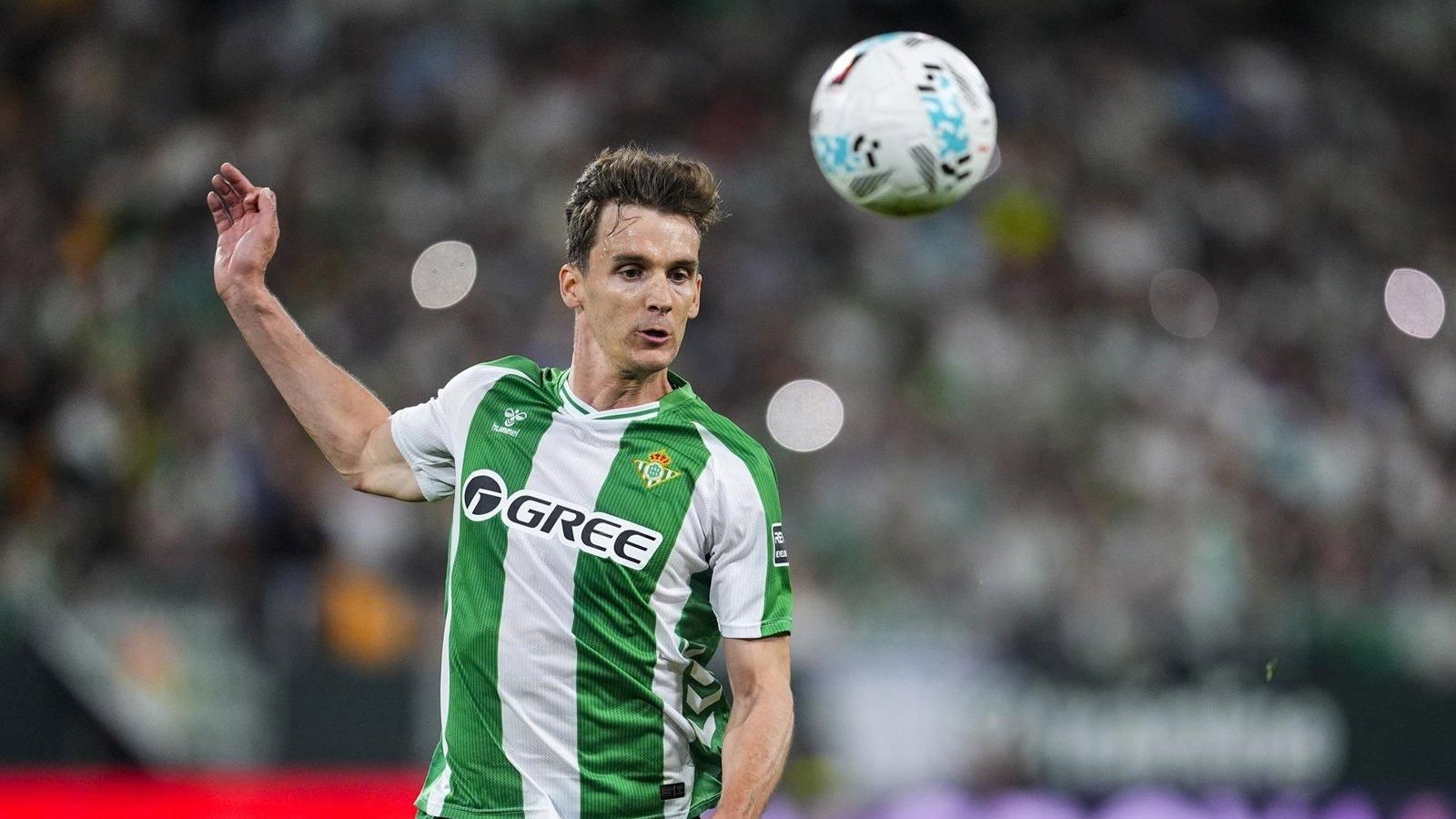 El Betis busca afianzar Champions y el Rayo se juega la salvación en el derbi