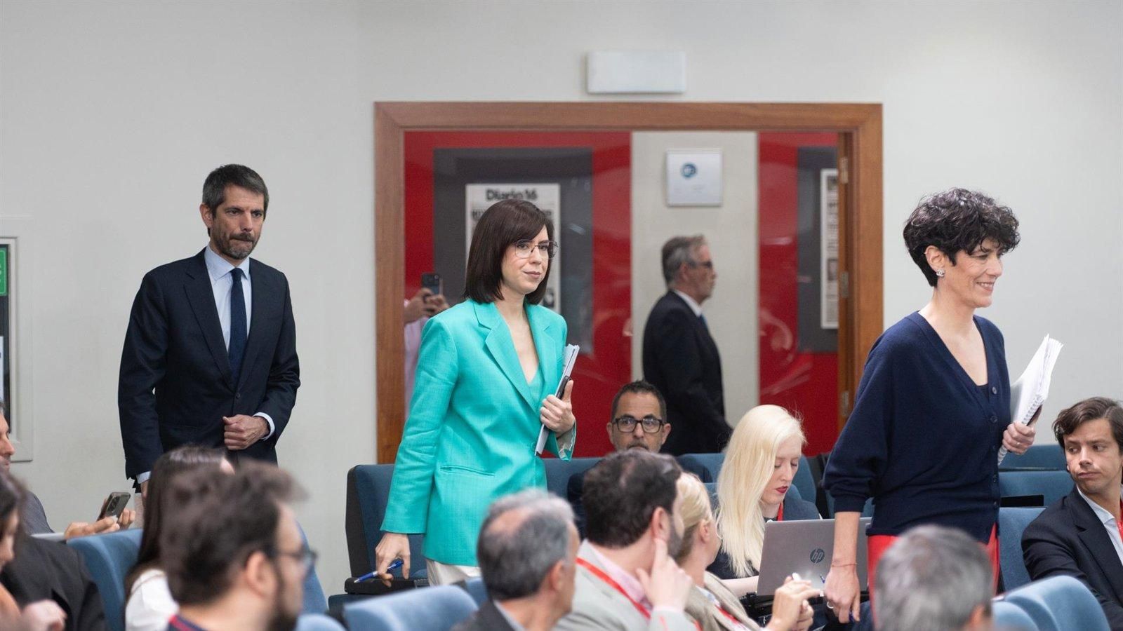 El Gobierno insiste en agotar la legislatura pese al revés del PSOE en Andalucía
