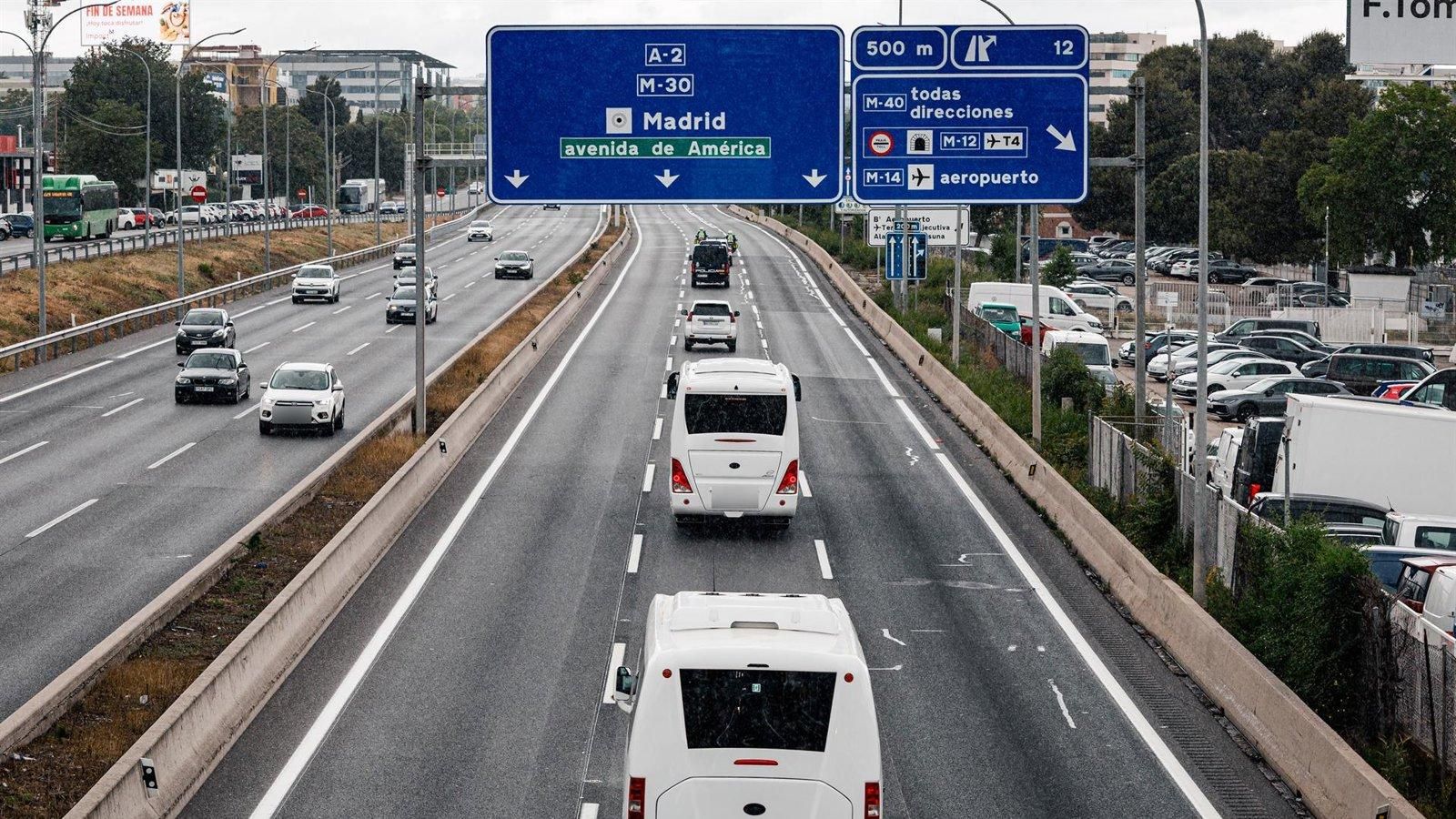 Los españoles del MV Hondius ya guardan cuarentena en el Gómez Ulla tras su traslado a Madrid