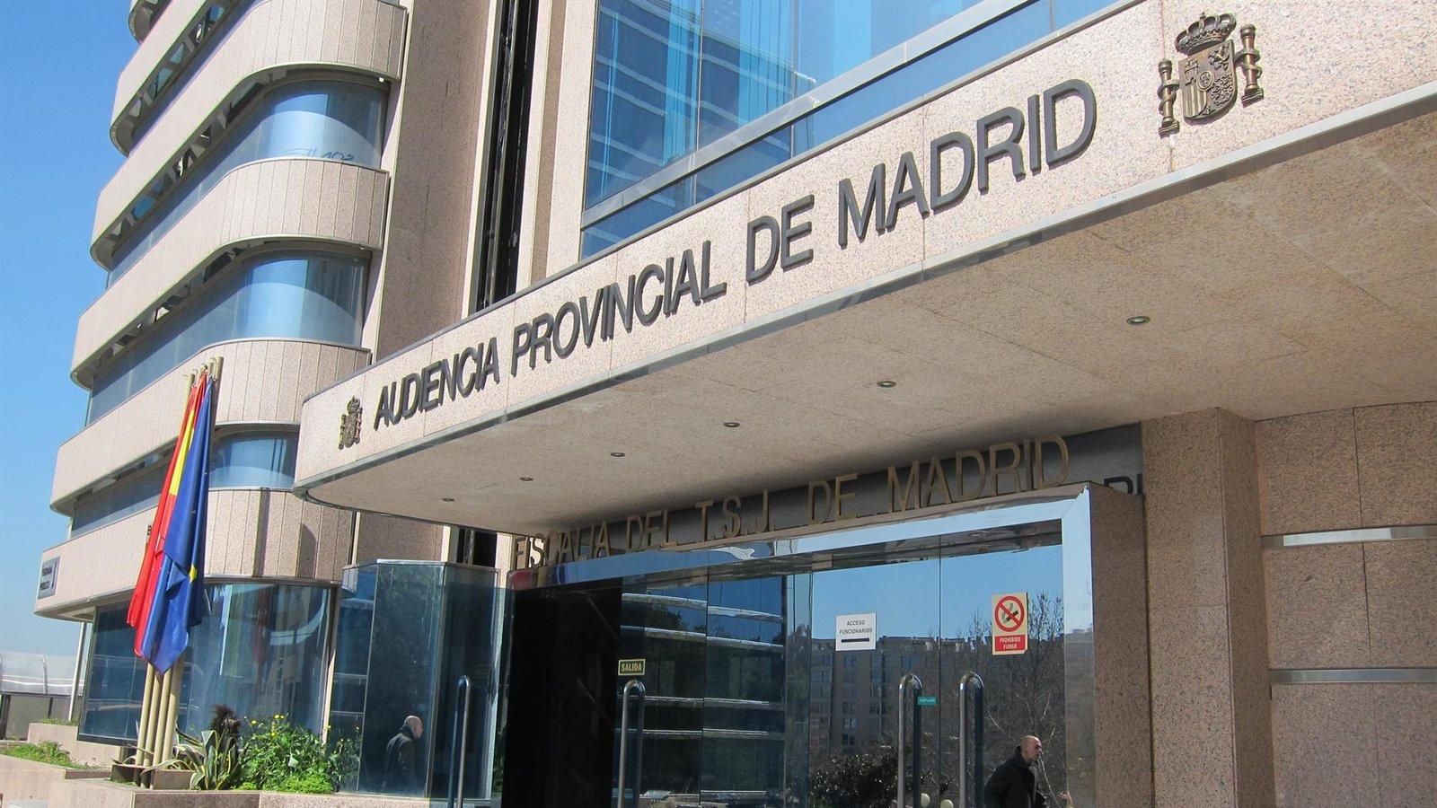 Juzgan a un hombre por estafar 12.000 euros con falsos viajes religiosos