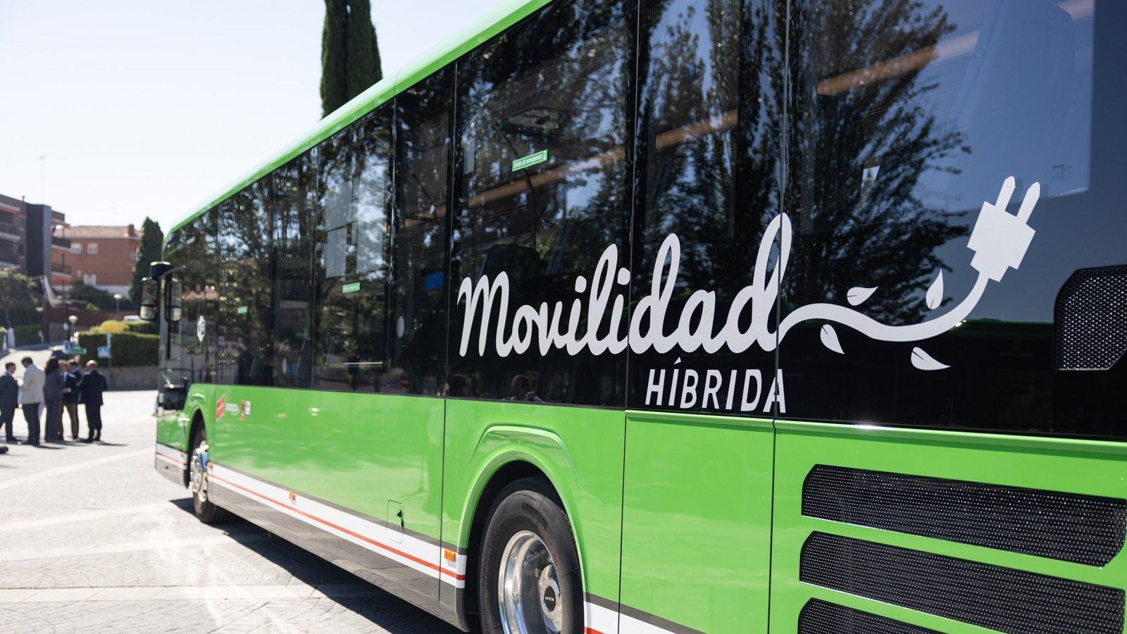 Pozuelo refuerza las líneas 656A y 657A con Moncloa